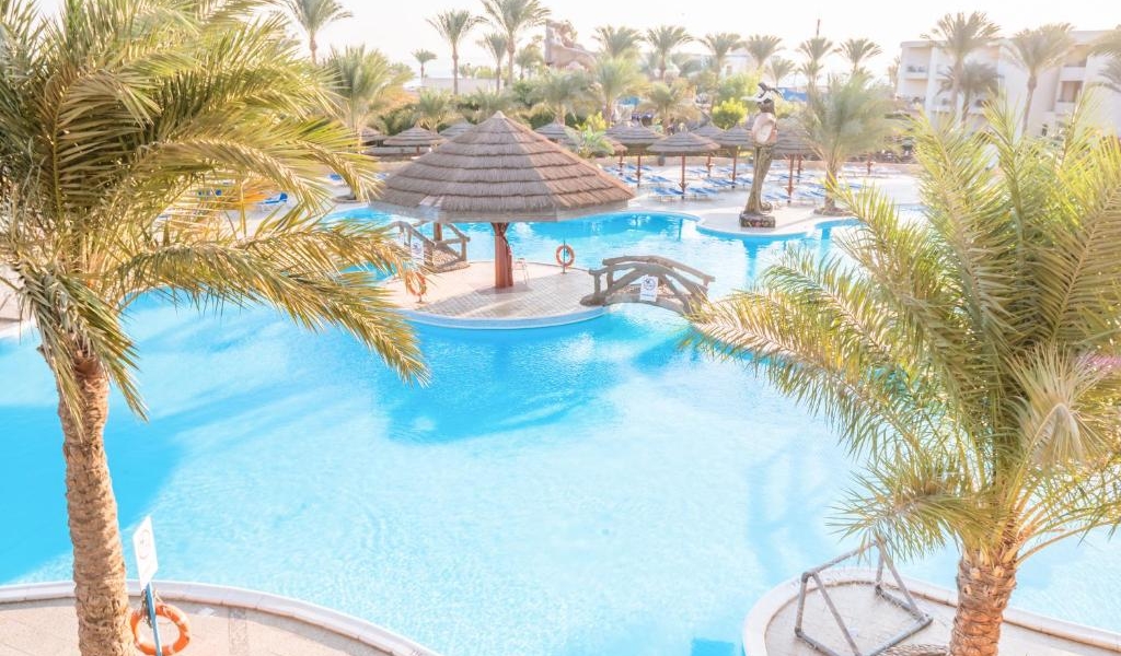 Seagull Beach Resort - Families and Couples Only
