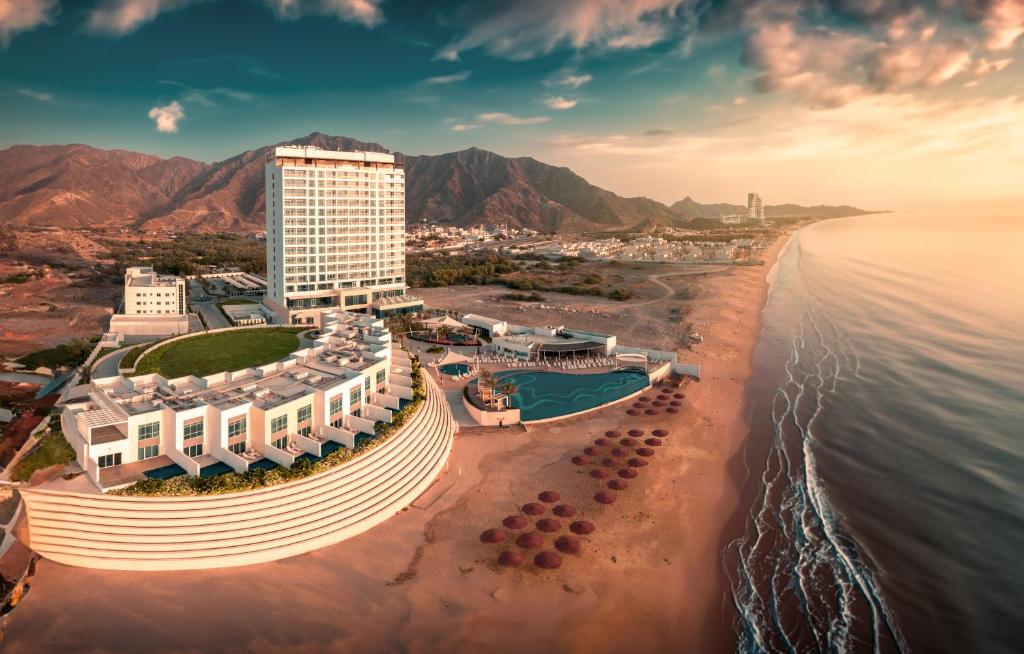 oferte Royal M Al Aqah Beach